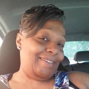 Meet your Posher, Annette